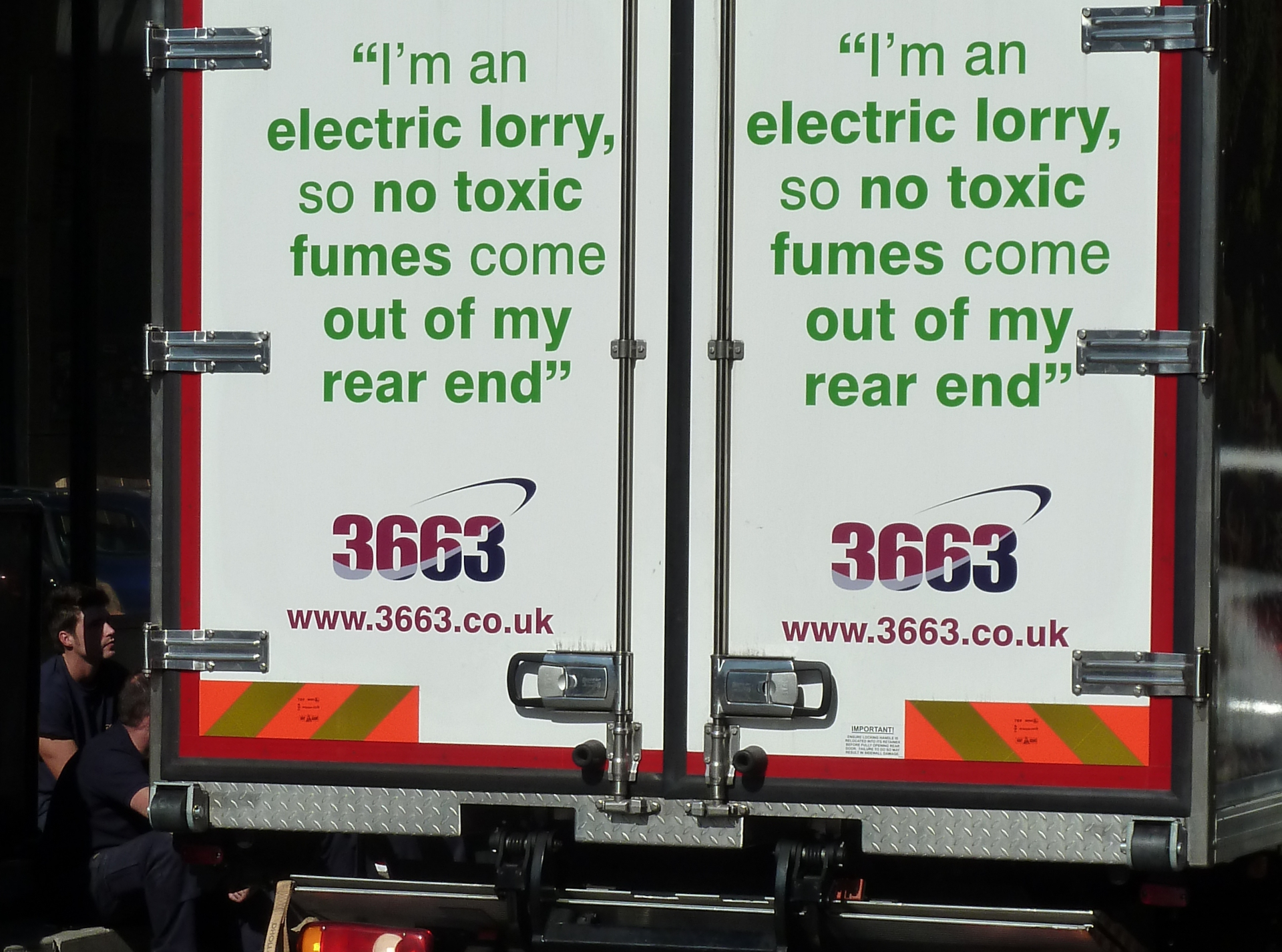 EV charging infrastructure gets high-load connectors & cables